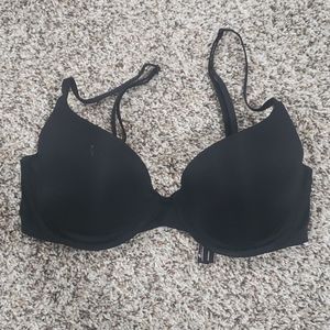 Victoria Secret 32D Bra